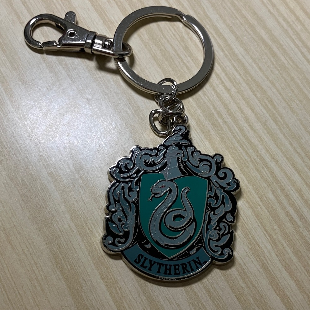 Harry Potter Slytherin House Crest Medallion Key Ring